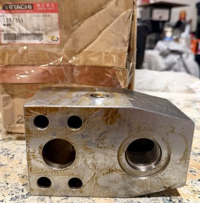 NEW OEM Hitachi 2057356 Hydraulic Manifold Block Japan Made Excavator Loader