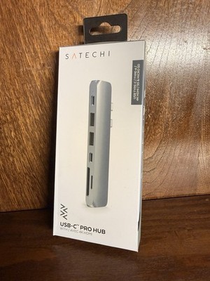 Satechi Type-C Pro Hub Adapter (USB-A / USB-C / HDMI / SD) Space Gray New Sealed