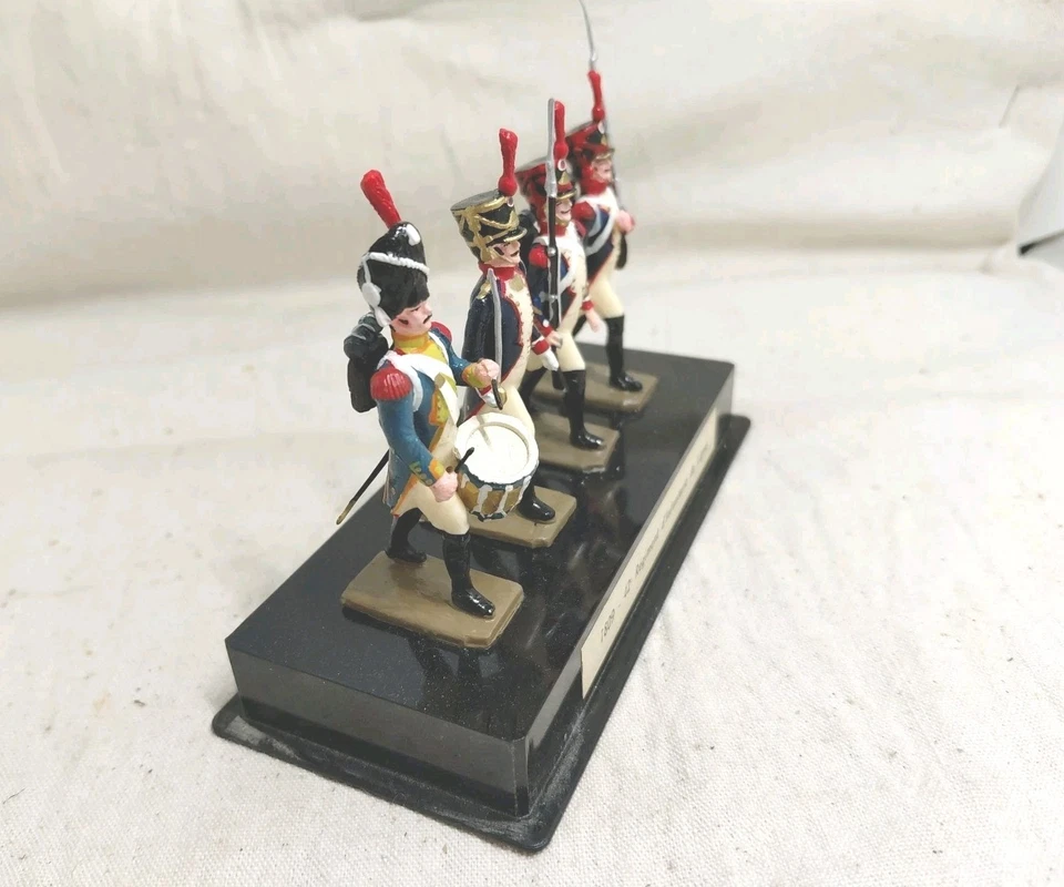 Figurine plastique - 42° Régiment d'infanterie de Ligne - 4 Figurines - 1809. - Photo 3/4