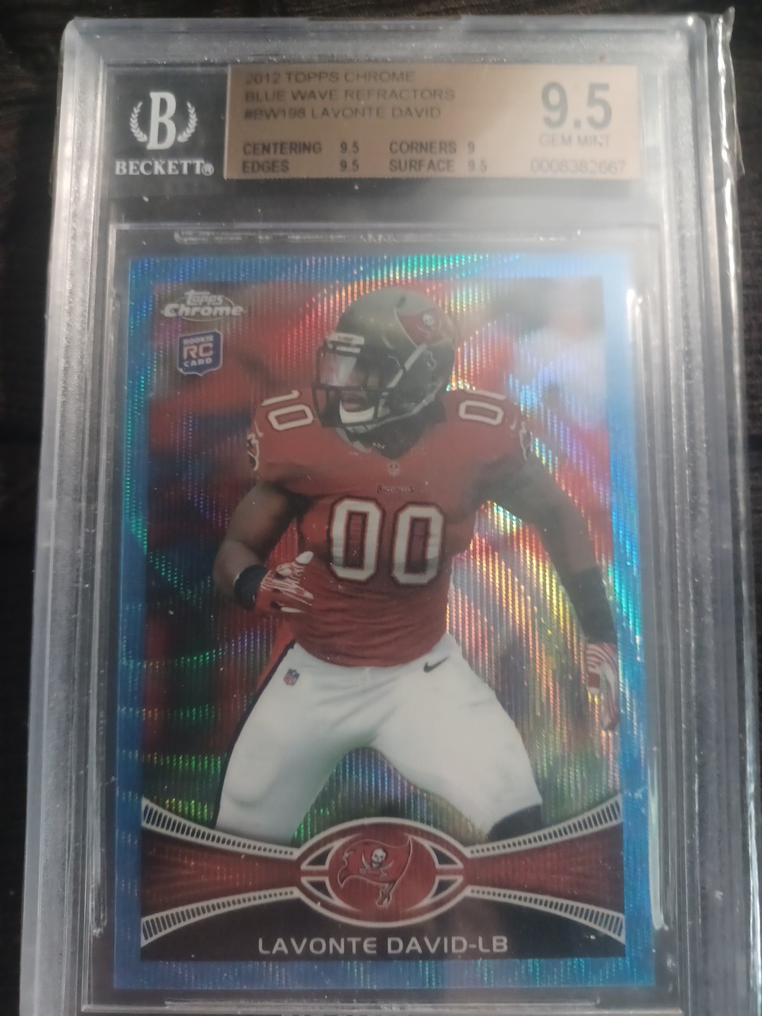 Lavonte David Topps Chrome Blue Wave Refractor #BW198 No Helmet