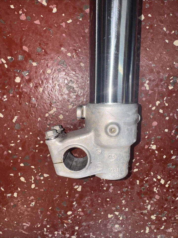 Juego de suspensión de horquillas delanteras KX250F 2010 Foto 2 de 4