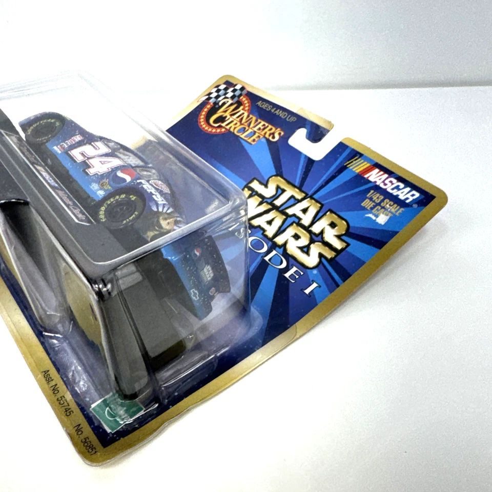 Hasbro Nascar Winners Circle Star Wars Episode One Jeff Gordon (Package Damage) - Image 4 of 4