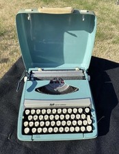 Vintage Smith Corona Corsair Deluxe Turquoise Typewriter Mid Century Teal Green  thumbnail