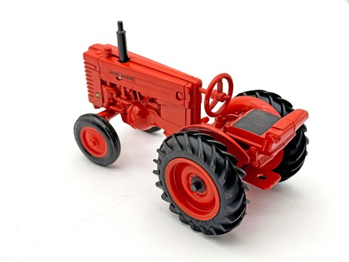 1/16 John Deere 1947 Model MI OrangeTractor - Picture 2 of 2