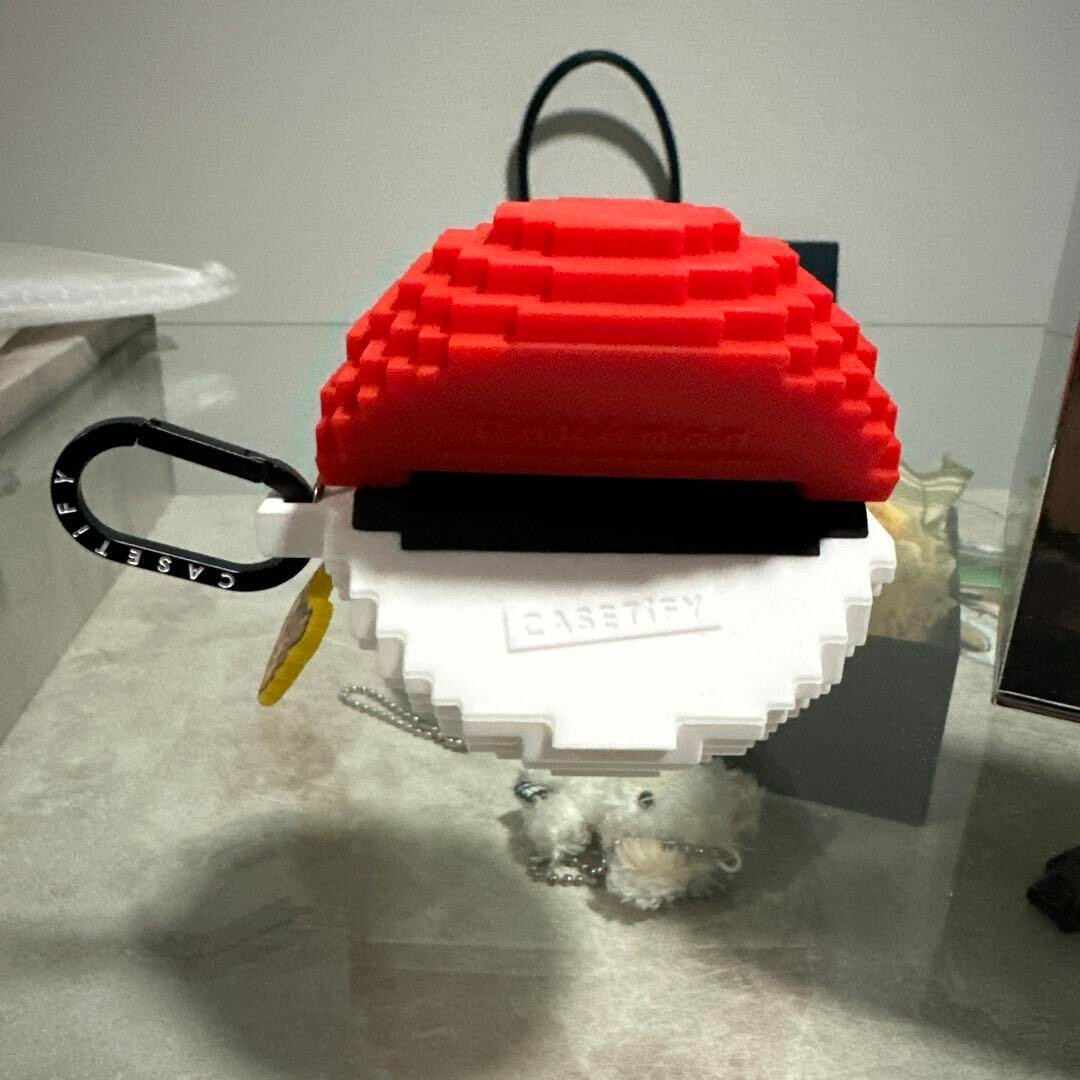 【新品未使用】CAFETiFY ポケモンボール AirPodsProケース 新品 CASETiFYケースティファイ×ポケモンPokemonコラボPixel