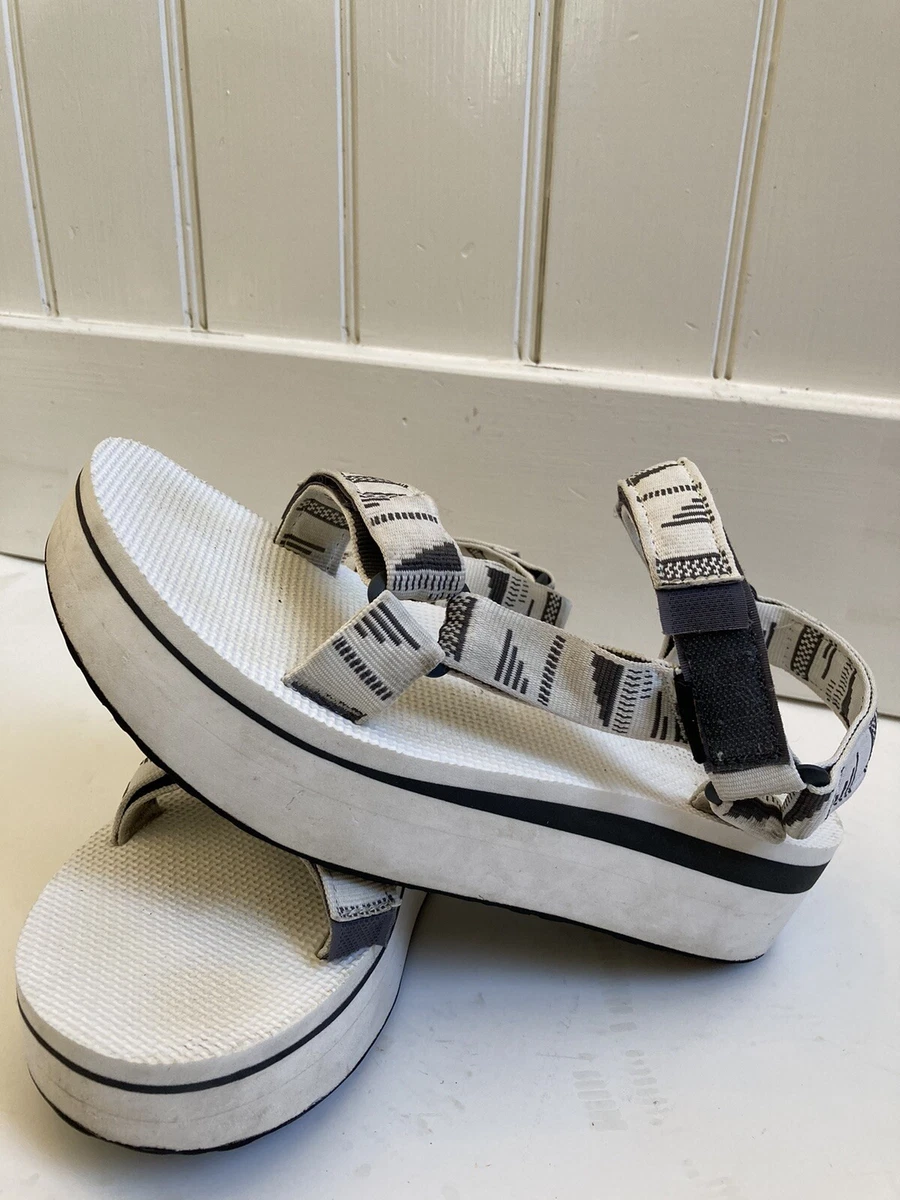 Teva flatform size 8 clearance