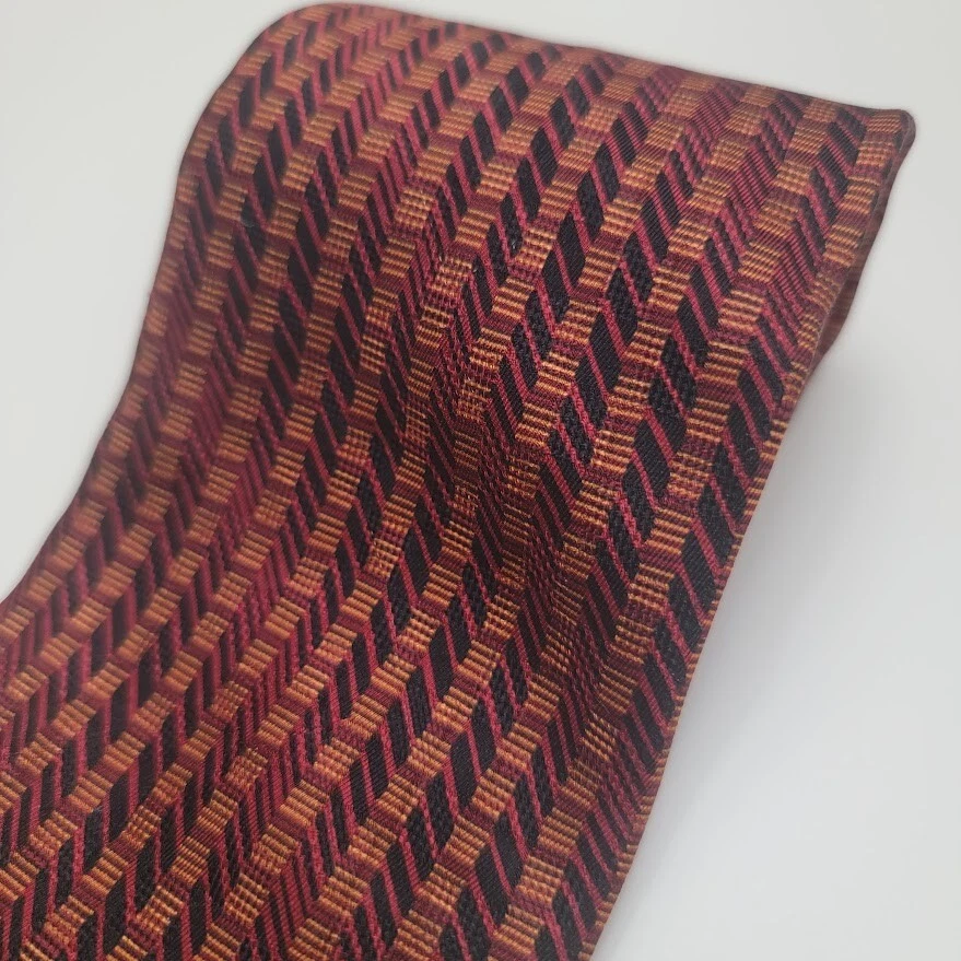 Corbata JHANE BARNES Para Hombres 100% Seda EE. UU. GEOMÉTRICA Rayas Cuadradas Rojo/Negro Foto 3 de 4