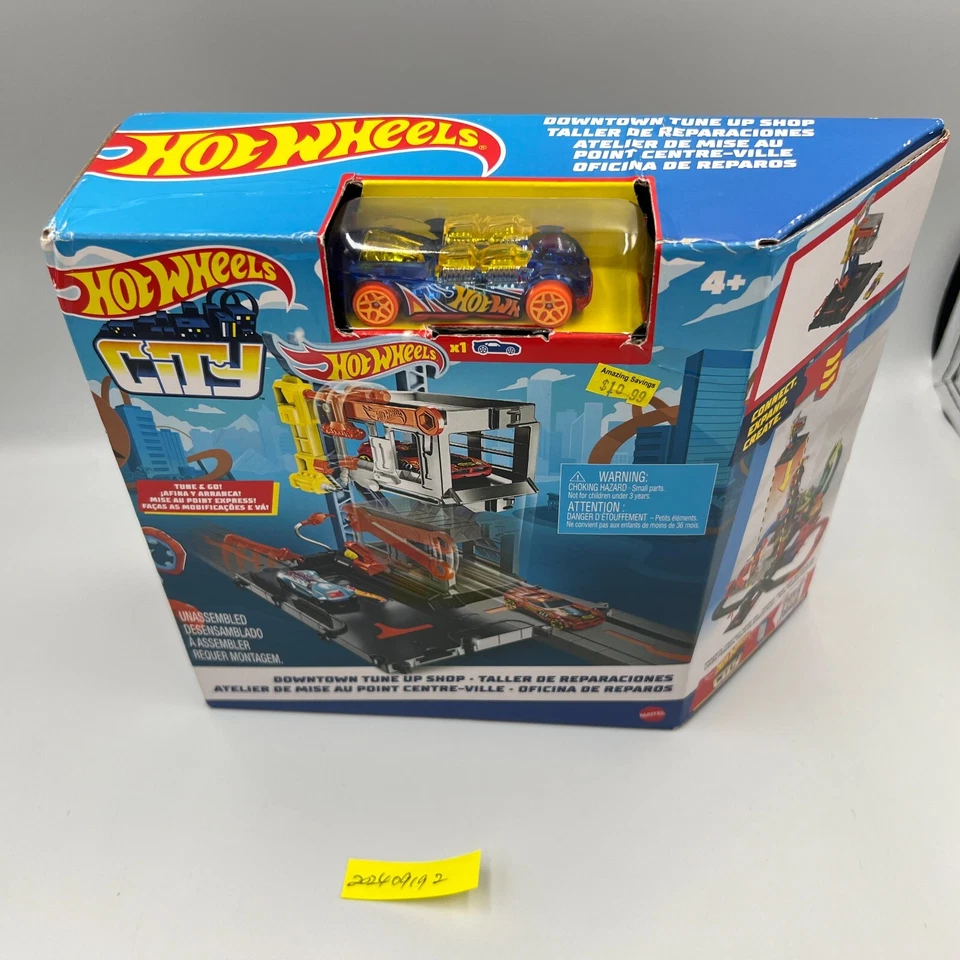 Conjunto de juego Hot Wheels City Downtown Tune Up Shop con vehículo incluido Foto 2 de 4