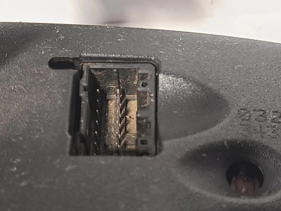 Espejo retrovisor interior delantero central usado se adapta a: Chevrolet Monte Carlo 2005 con Foto 4 de 4