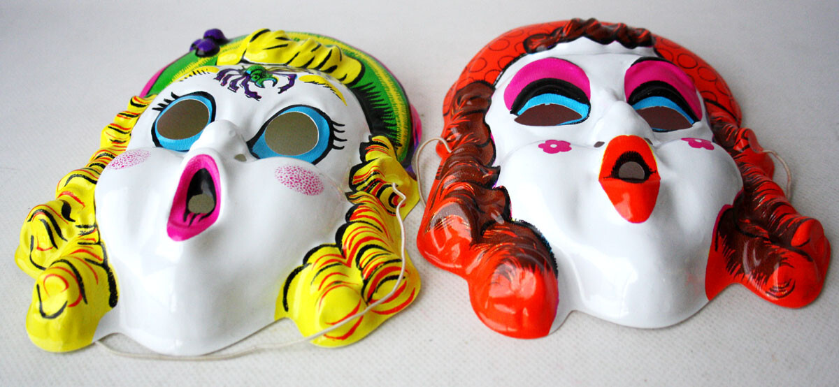 2X VINTAGE 80'S LADY GIRL SPIDER ON HEAD & OPEN MOUTH PLASTIC MASK