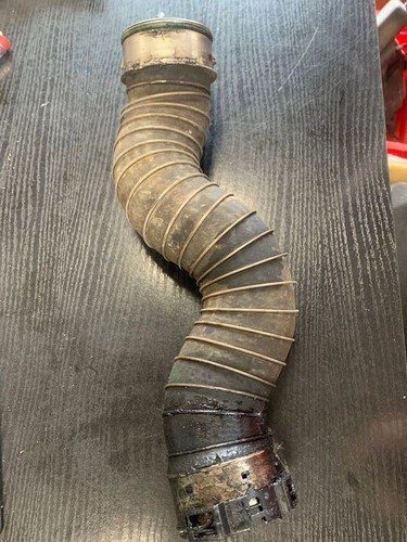 BMW 3 E90 E91 2011 Diesel 135kW Schlauch / Leitung Ladeluftkühler GSD37606