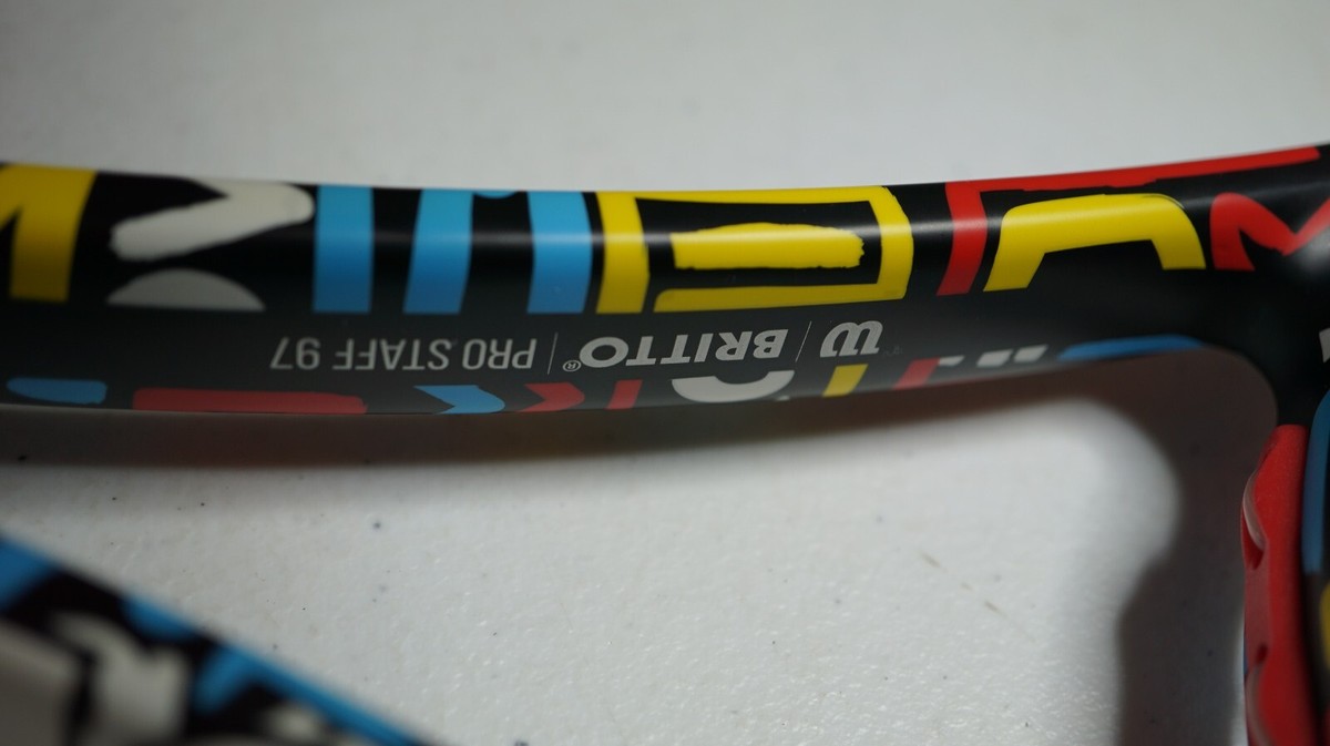 Grip Size 4 3/8 - Wilson v.13 Pro Staff 97 - BRITTO Hearts Grip Size 4 3/8 - Wilson v.13 Pro Staff 97 - BRITTO Hearts