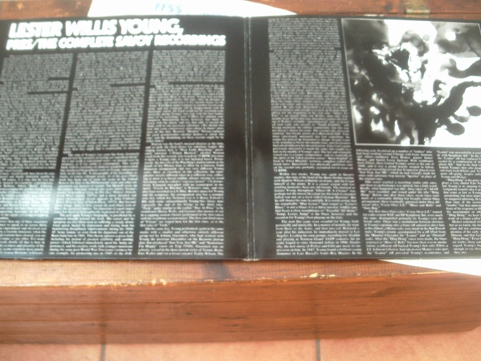 Lester Young - Pres / The Complete Savoy Recordings - Double  vinyl - Image 3 of 3