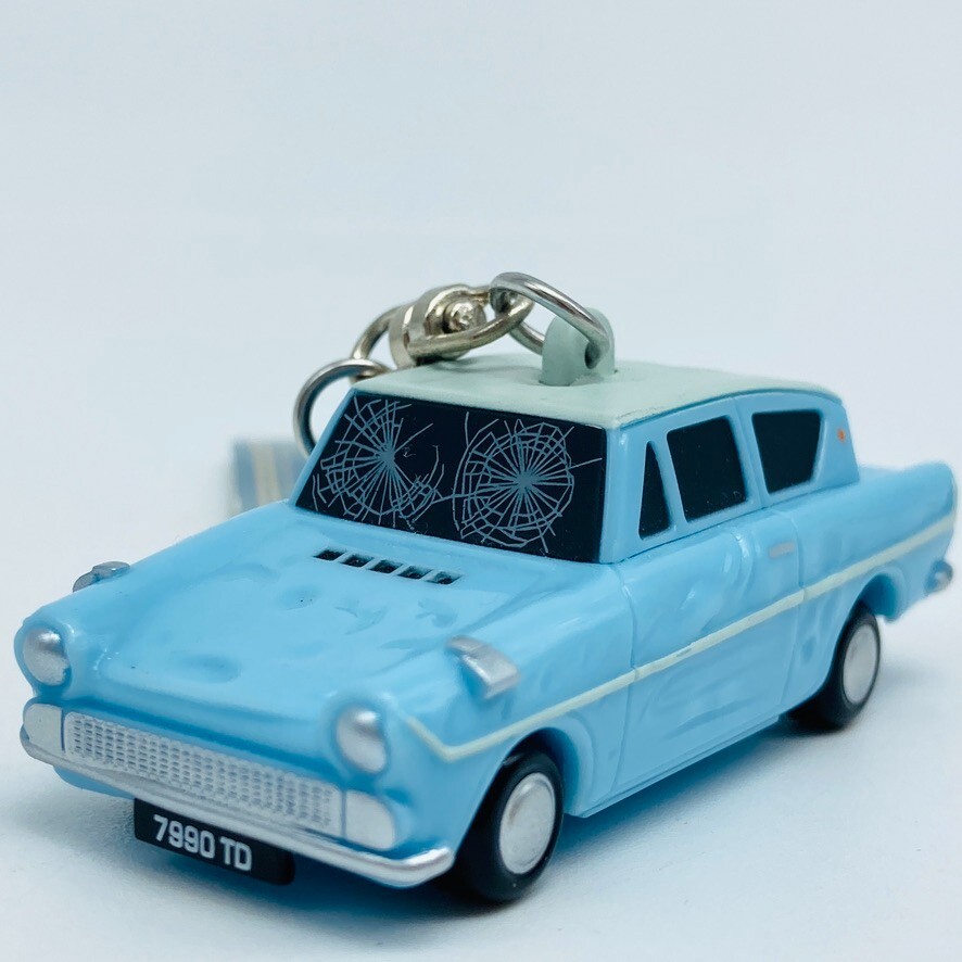 ハリーポッター　FORD ANGLIA Amazon.com: Jada Harry Potter 1:24 1959 Ford Anglia Die-cast