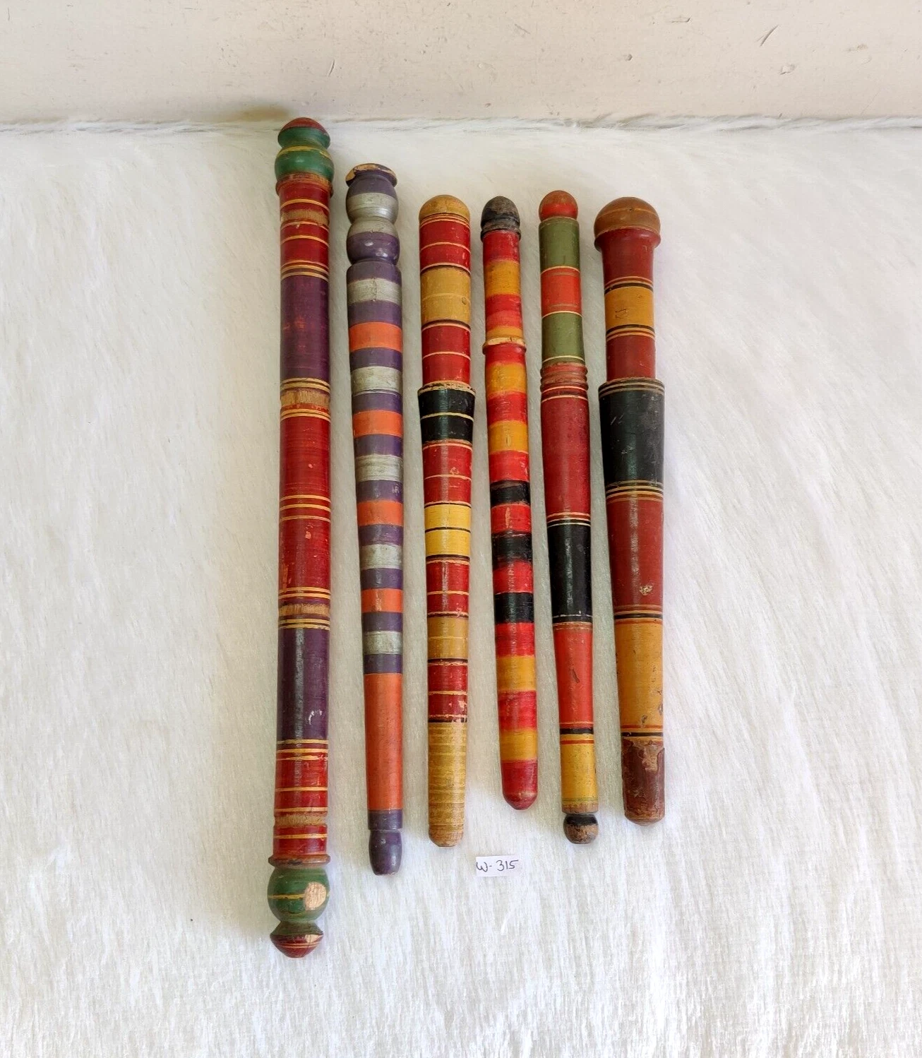 Vintage Primitive Handmade Bakers Wooden Rolling Pin 6Pc Collectible Props W315
Opens in a new windo