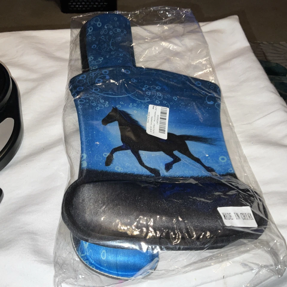 Mouse Pad W/ Wrist Support & Keyboard Wrist Rest Non-Slip Durable Mouse Pad NEW - Image 4 of 4