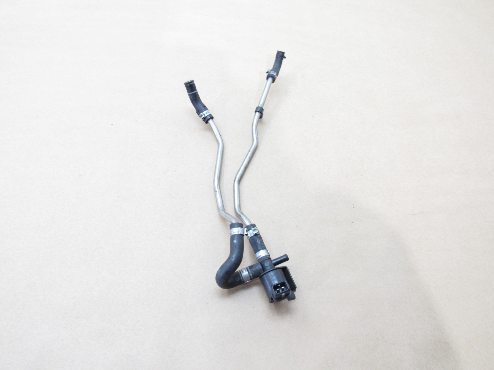 Bentley Continental GT 2012 Boost Vacuum Valve Hose Pipe Line 11-18 ;#3