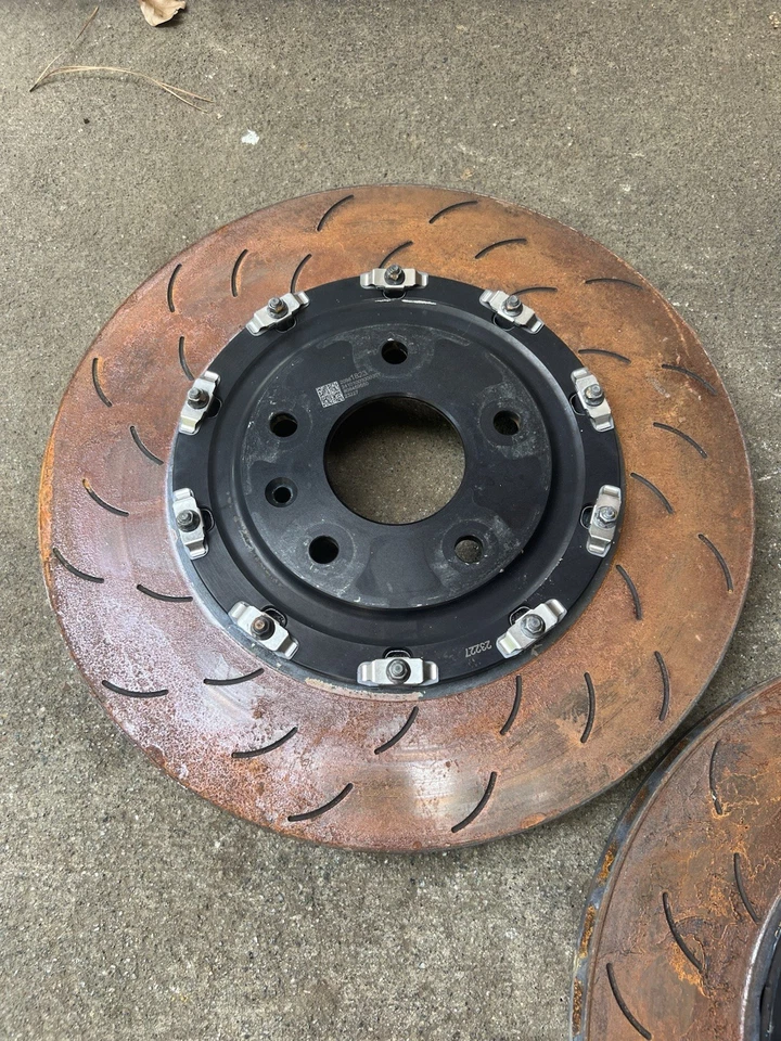 Chevy Corvette C7 Z06 Grand Sport 2015-2019 juego de rotor de freno delantero de 6 pistones OEM Foto 3 de 4