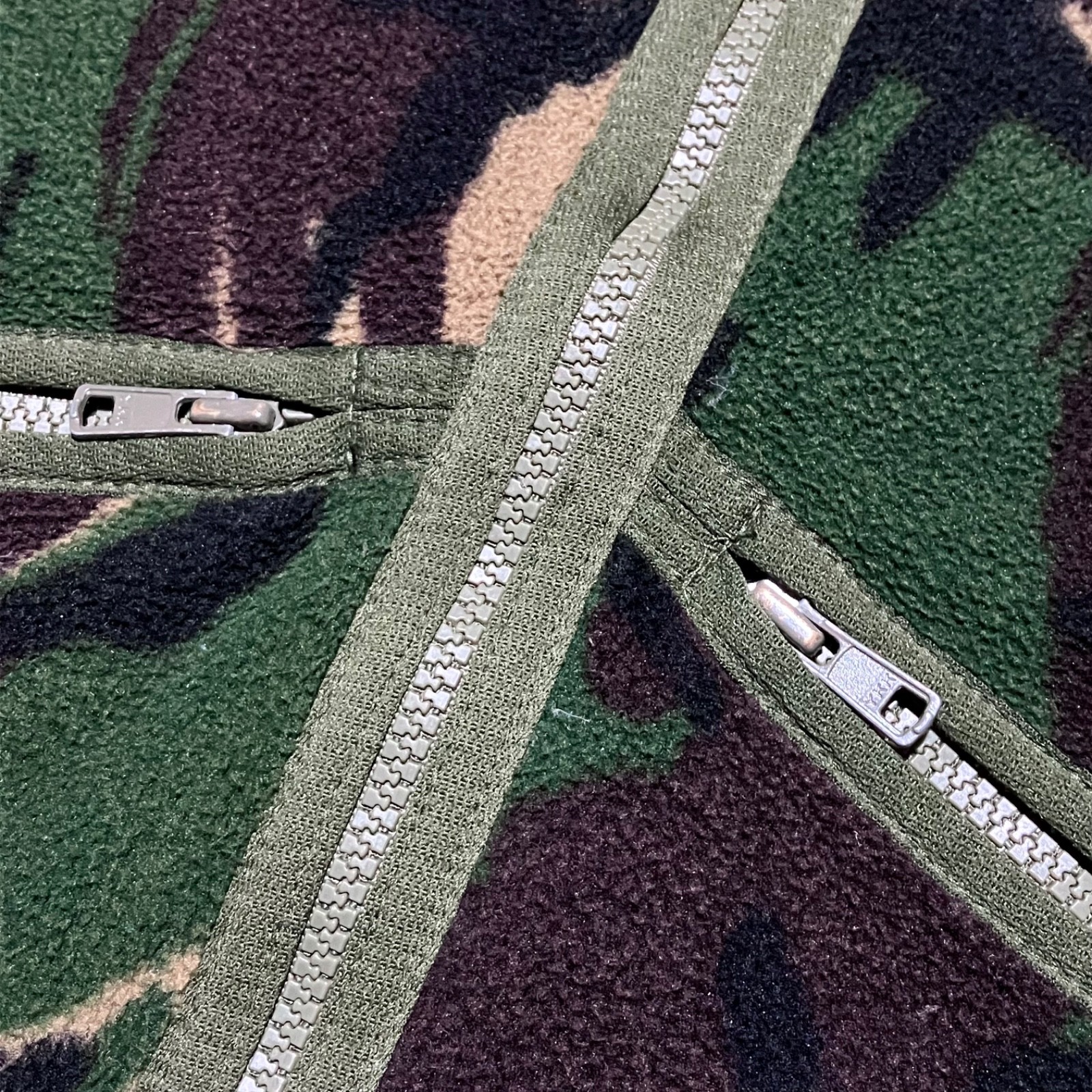 Vintage 90s NATO British Army DPM Camo Fleece DCTA Bomber Jacket size 180/96 M/L image 7