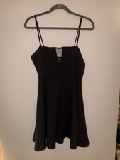 Lulu's Women's Size M Black Strappy Fit & Flare Sleeveless Dress