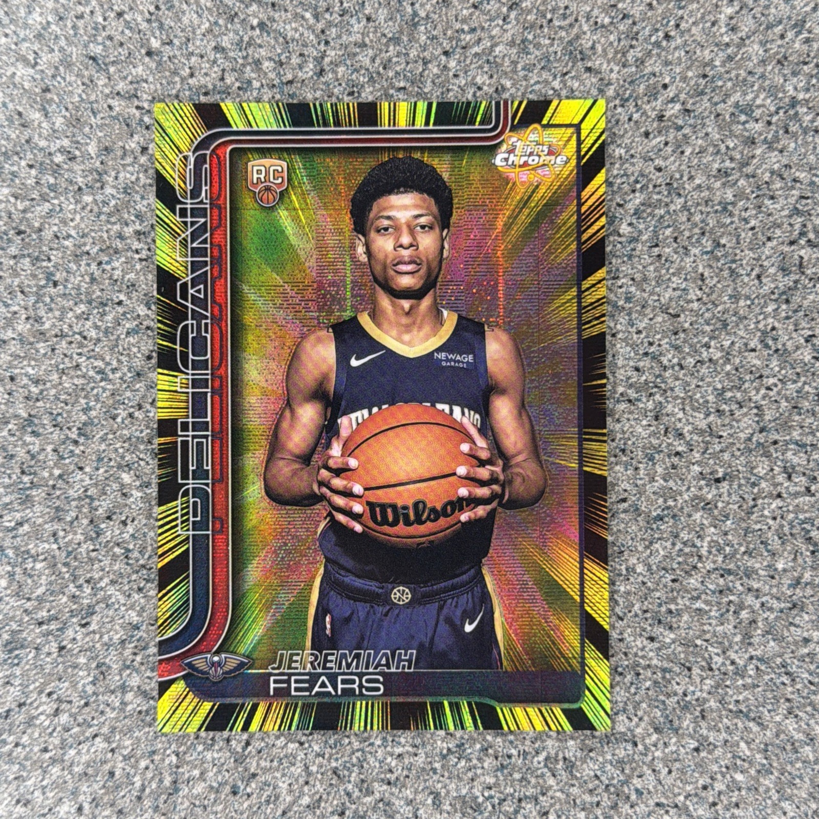 2025-26 Jeremiah Fears Radiating Rookie SSSP Topps Chrome Pelicans 🔥 Stunning!