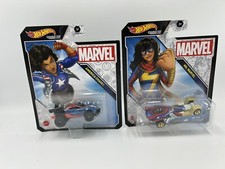 Hot Wheels Character Cars Lot of 2 Diecast Marvel Ms. Marvel and America Chavez
