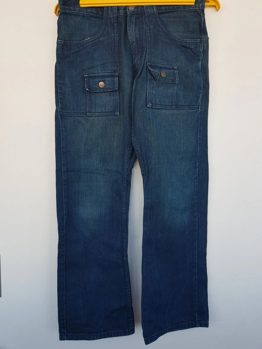 Levis movin sale on jeans