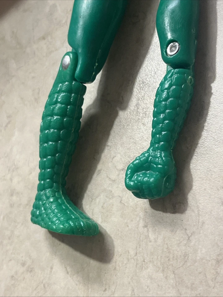 Mego Lizard 原装复古 1974 年 1 型可动人偶零件右腿和手臂 — 第 4/4 张图片