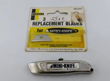 Mini Pocket Utility Knife Box Cutter 3 1/4" with Replacement Blades