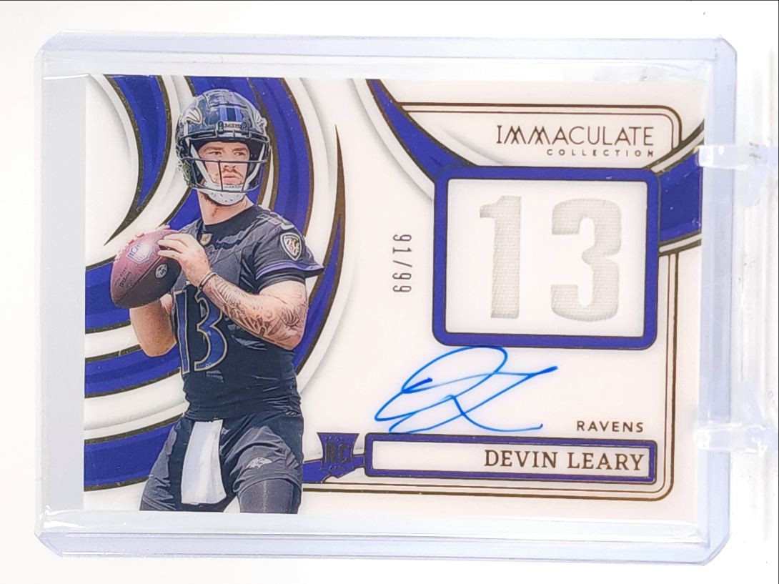 Devin Leary Panini Immaculate Collection Immaculate Numbers Rookie Patch Autographs #NRPADLY Base
