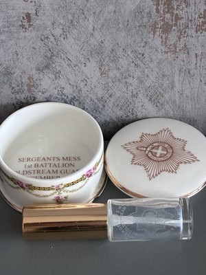 Coldstream Guards Sergeants Mess Fine Bone China Schmuckschatulle Parfüm Flakon Set
