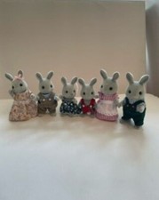 SYLVANIAN FAMILIES 'BABBLEBROOK RABBITS 1985-1990' SIX FIGURES
