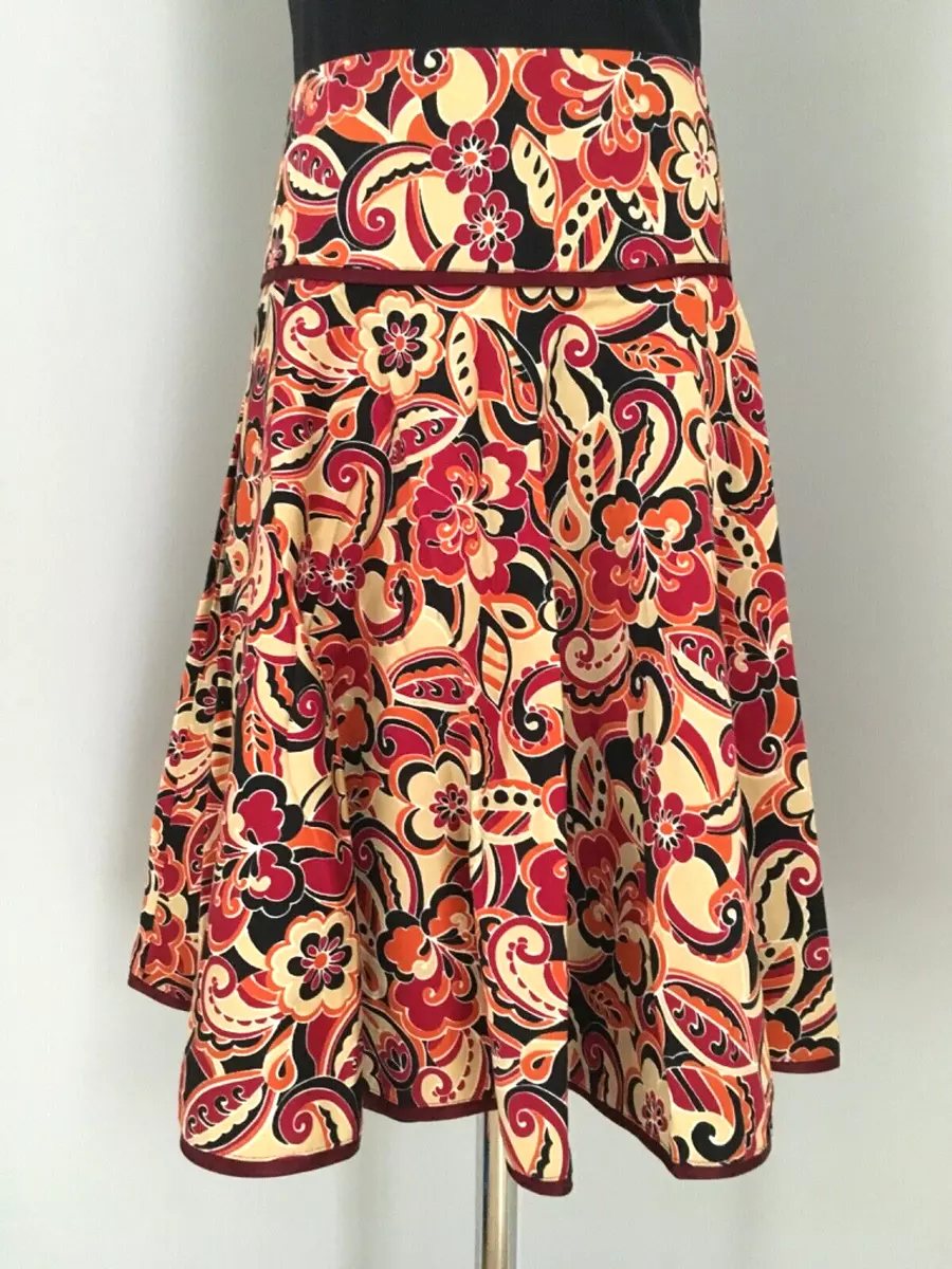 White skater skirt clearance quest