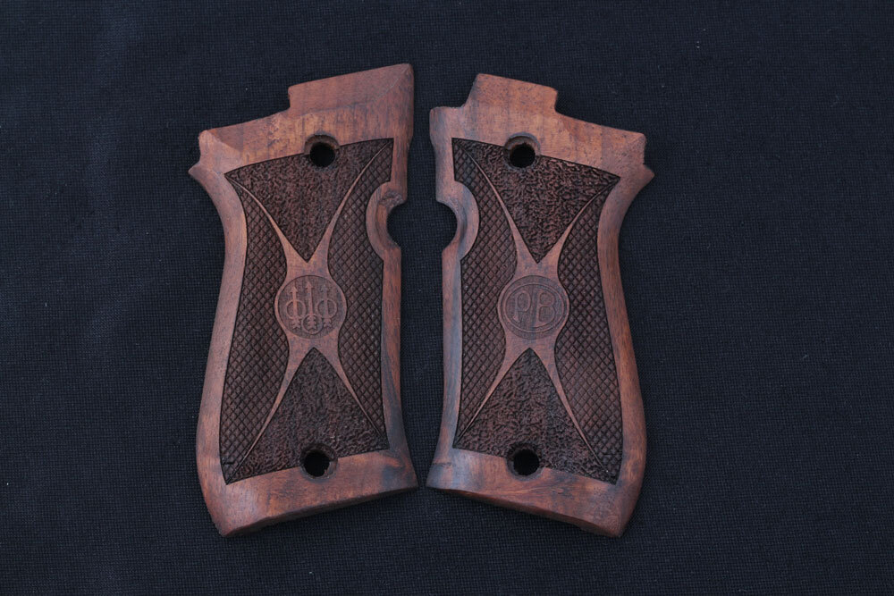 Beretta 81F, 81 FS, 84 F, 84 FS, 84 Cheetah Compatible Walnut Wood Grips