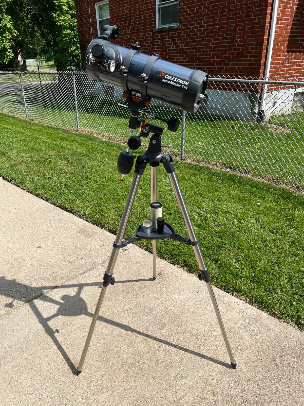 Celestron AstroMaster 114EQ Newtonian Telescope w/ extra 824mm zoom