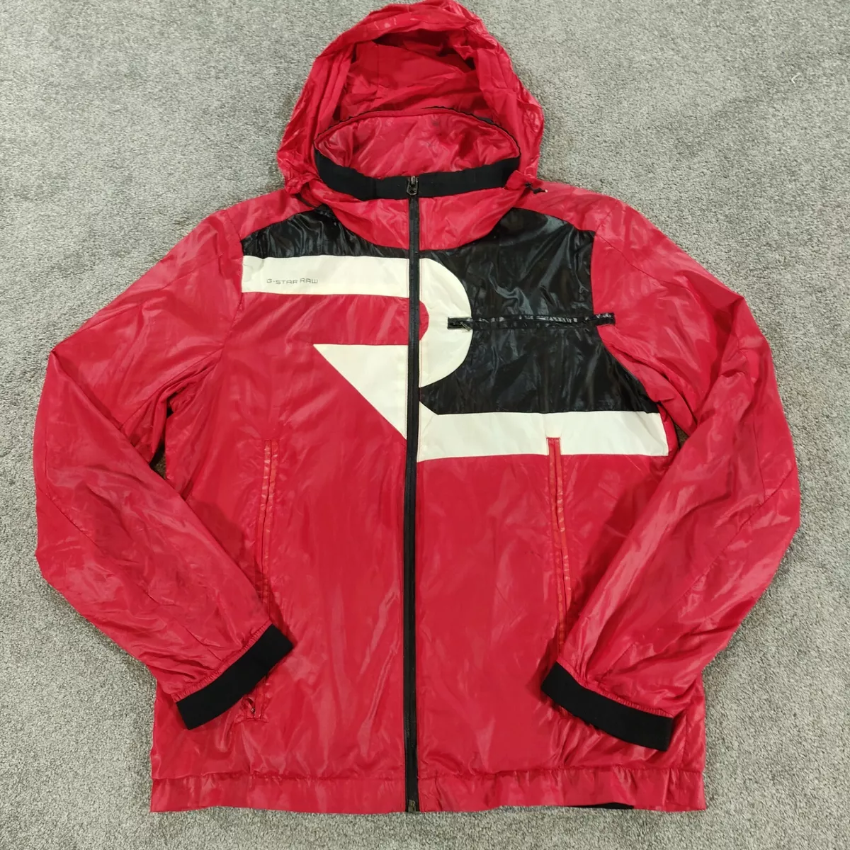 G star shop red jacket