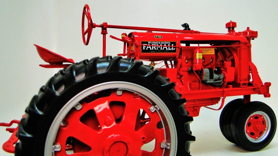 FarmAll Farm Tractor 1930s 1940s Vintage Machinery 1 12 Model Diecast F20 F 20 - Image 4 of 4
