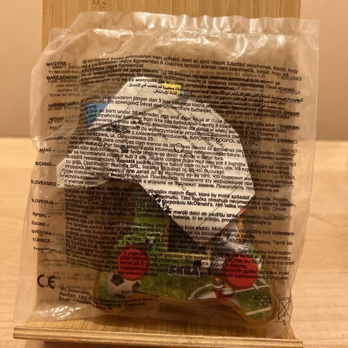 McDonalds Happy Meal Toy Sonic The Hedgehog Sega Handheld Game Tails Soccer NEW