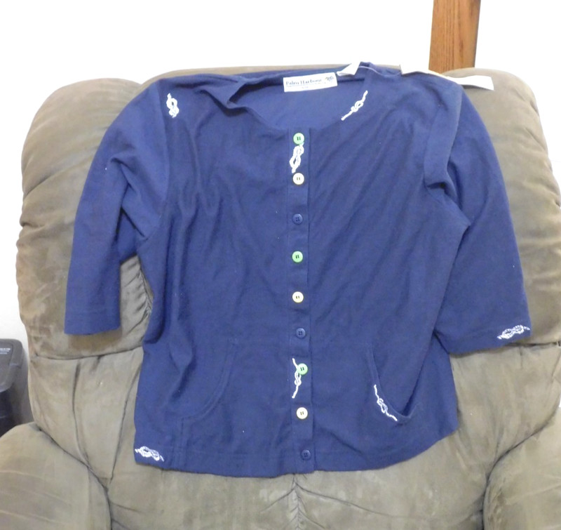 Palm Harbor Womens Petite MEDIUM top - NEW