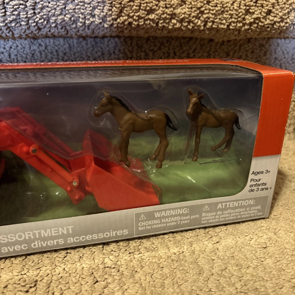 Kubota M5-111 Toy Tractor Assortment 1:32 Scale New In Box - Image 3 of 4