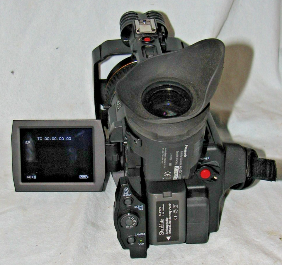 ☆未使用に近い☆ パナソニック Panasonic DVX100 ビデオカメラ あのDVX100の4Kモデル、DVX200が登場！ | VIDEO SALON.web