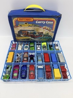 Vintage Matchbox Carry Case w/ 24 Mixed Diecast Cars Hot Wheels Lot Read