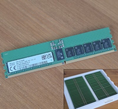 Barrette De RAM Serveur Hynix 128 Go DDR5 RDIMM HMCT04MEERA - Neuve (Boîte Ouverte)