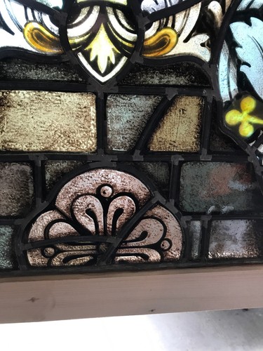 Snag Bark Antique Painted And Fire Stained Glass Window 29.25 X 26 1/8 - Picture 6 of 8