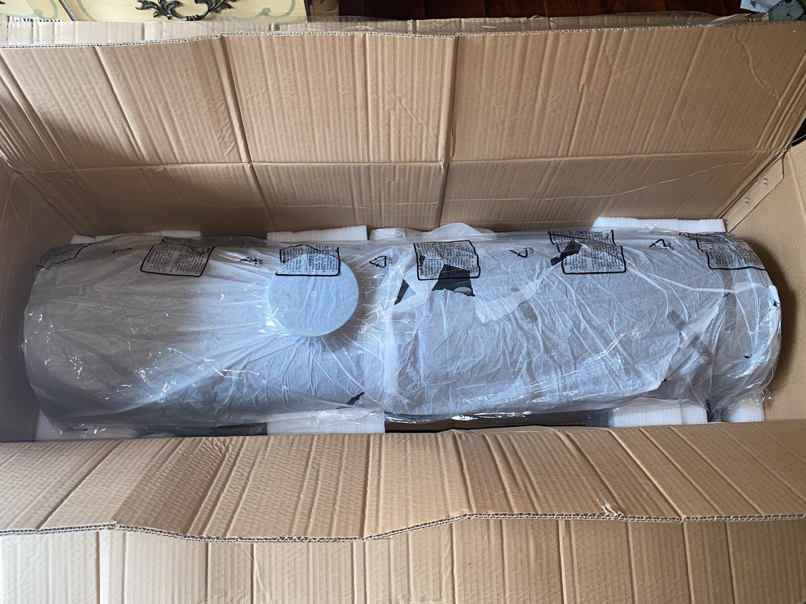Orion SkyQuest 10XT Deluxe Dobsonian Reflector Telescope