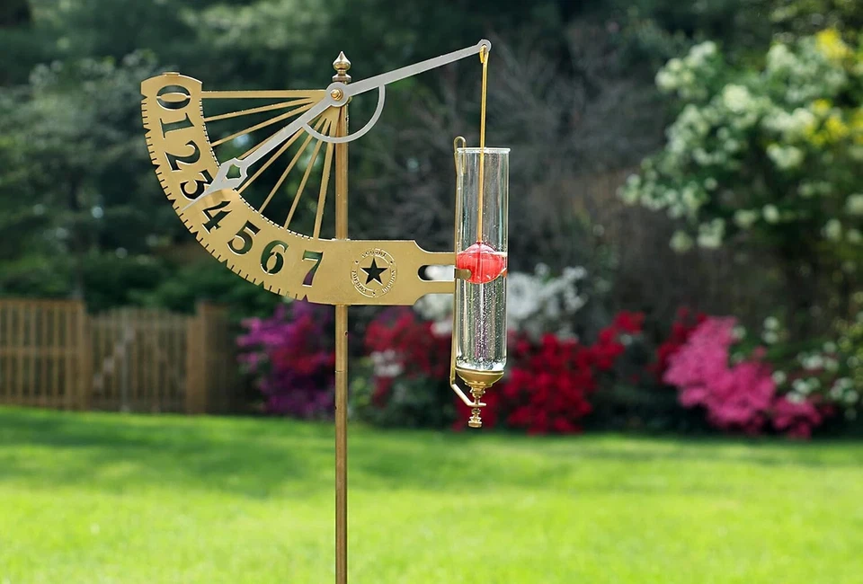 Jeffersonian Rain Gauge 2nd Gen - Elegant 7" Capacity - Durable Stainless Steel - Image 4 of 4