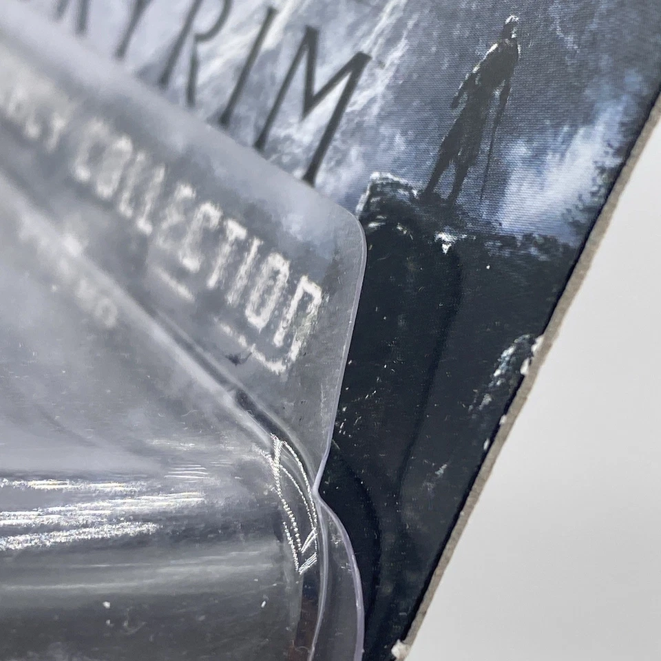 全新 Skyrim Daedric Warrior 6 英寸可动人偶 Funko Legacy Collection 全新带盒 阅读 — 第 3/4 张图片