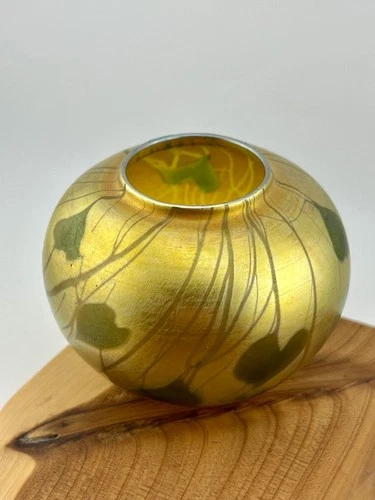 1900s L.C.T.  Tiffany Favrile Glass Iridescent Art Nouveau Leaves