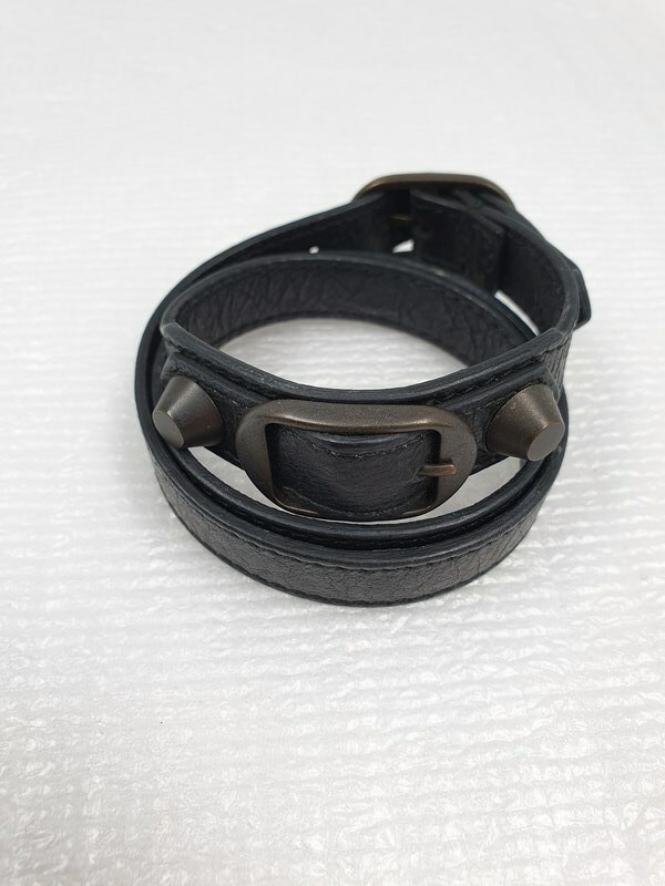 Balenciaga Black Giant Triple Tour Bracelet (M) - SKU | eBay Balenciaga Black Giant Triple Tour Bracelet (M) - SKU | eBay