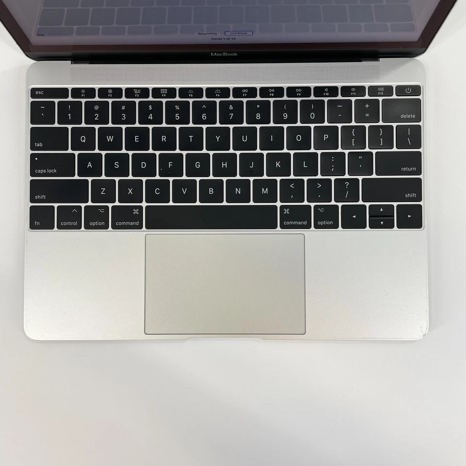 MacBook 12 Silver 2017 1.3 GHz Intel Core i5 8GB 512GB SSD - Loose Hinge - Image 3 of 4